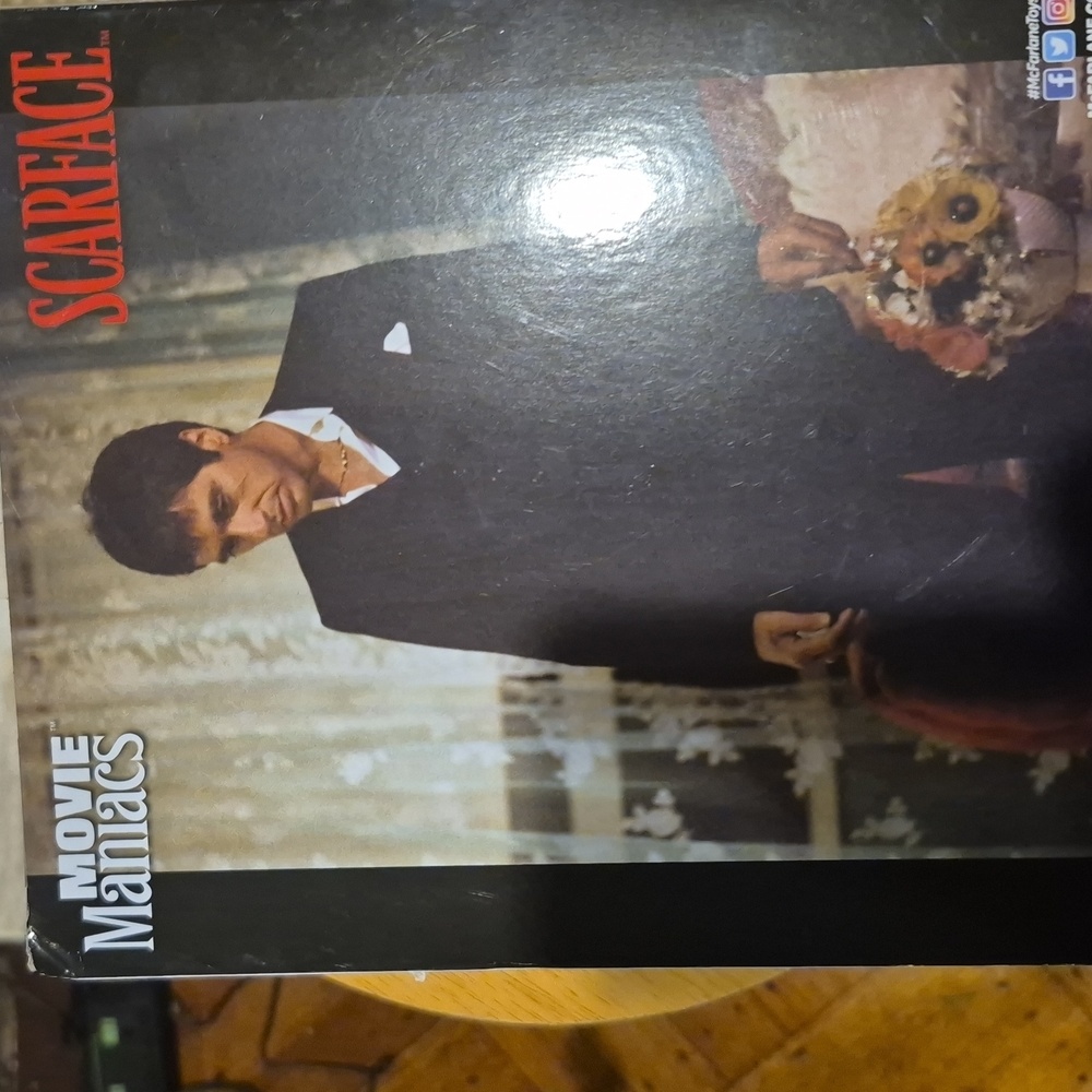 NEW--Scarface Tony Montana Action Figure - Picture 3 of 4